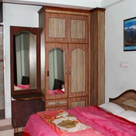 Staywell Hotel Дхарамсала Екстериор снимка